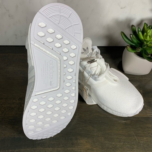 adidas NMD R1 W Triple White - Picture 9 of 9